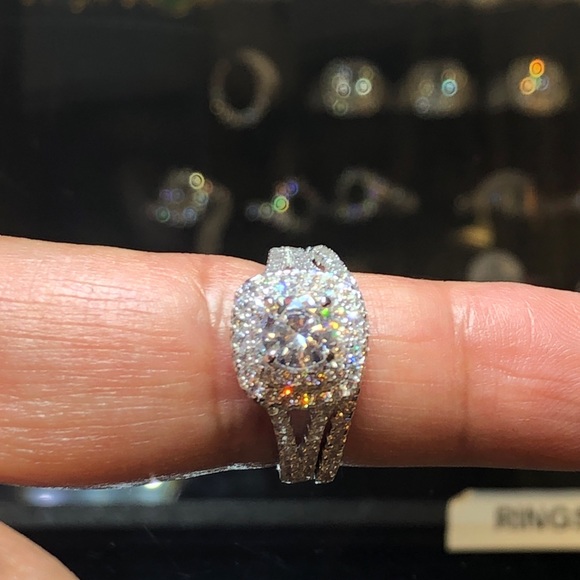 Sterling Silver Ring - Picture 6 of 9